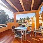 Cubo\'S Cabopino Beach Marbella Apartment