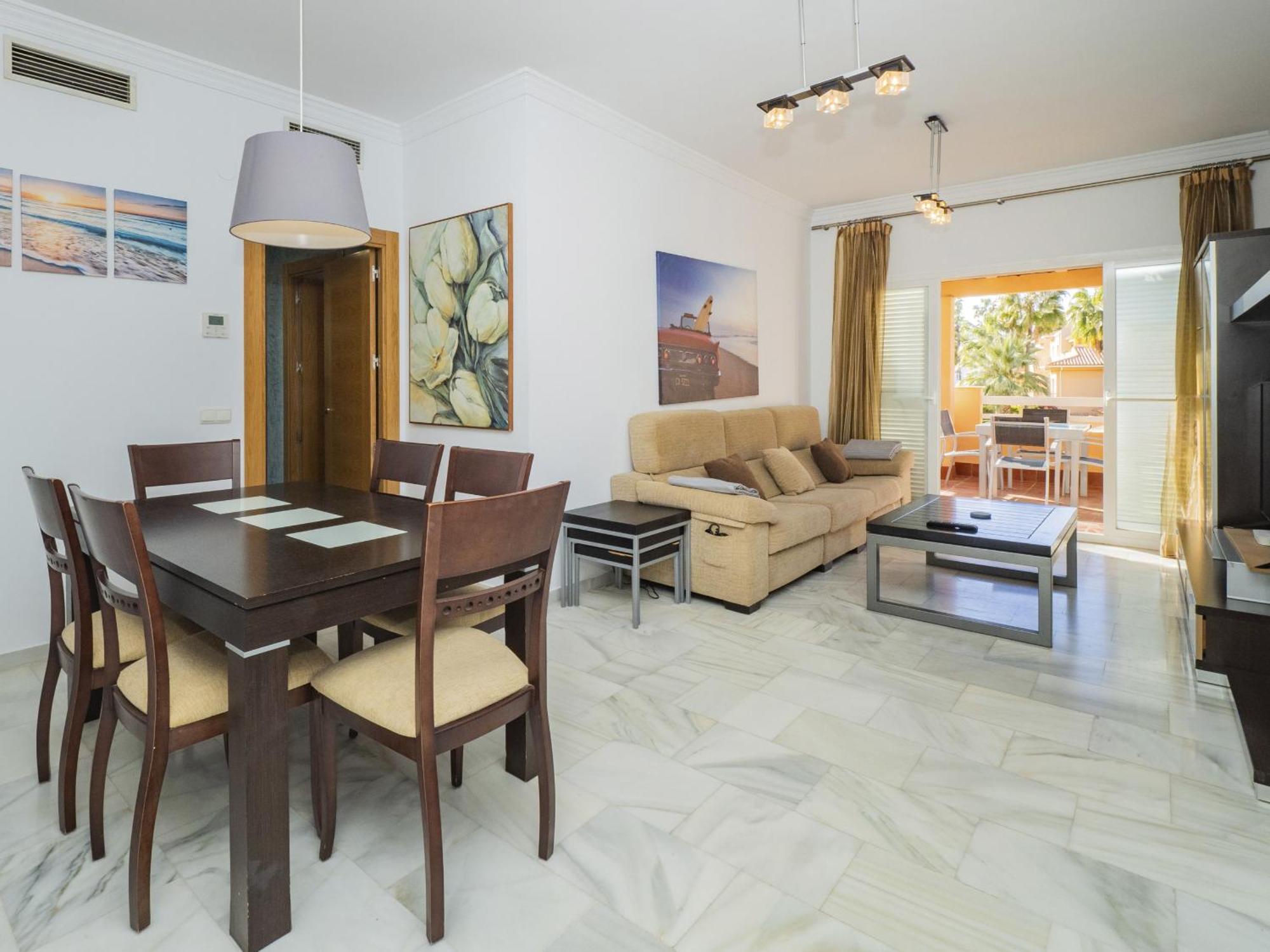 Cubo's Cabopino * Marbella